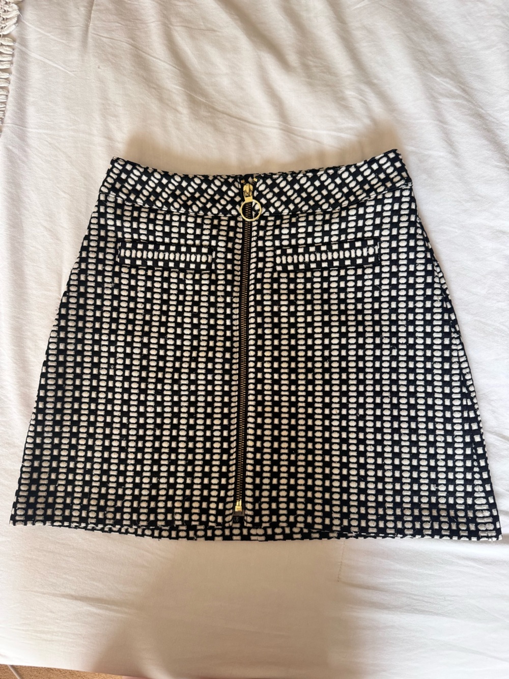 Black and White Geometric Zip Mini Skirt From Express Size 0